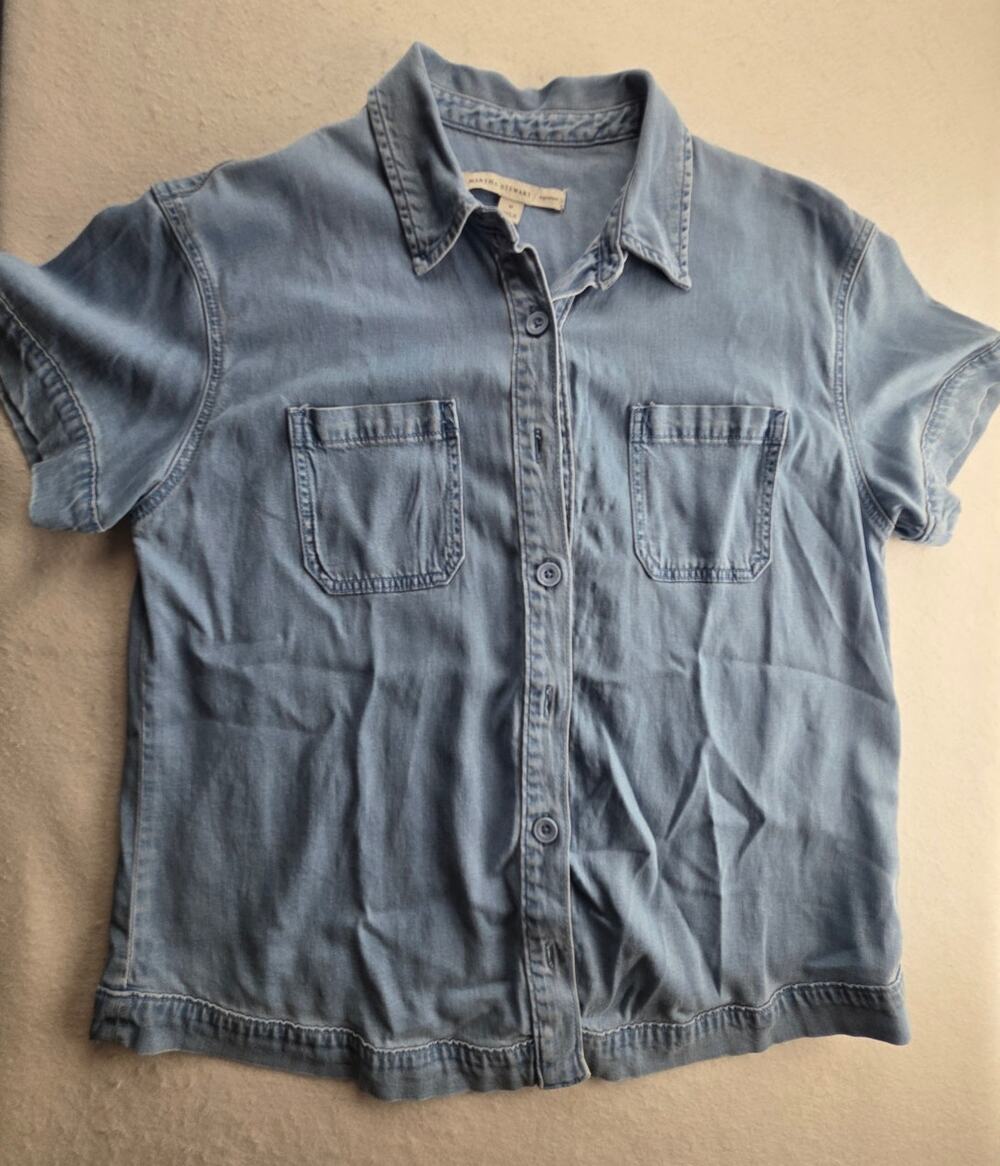 Martha Stewart Signature Blue Short Sleeve Button Down Size Medium